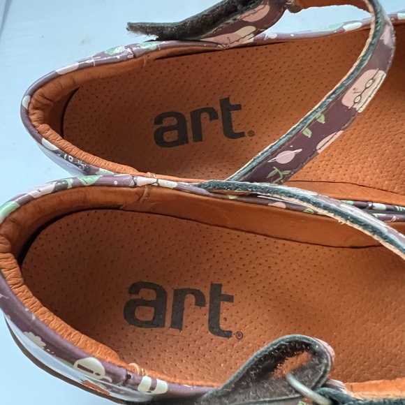 Shoes Art from The Art Company Mary Janes Purple Size 38 Round Heels Pink Faces - Picture 9 of 9